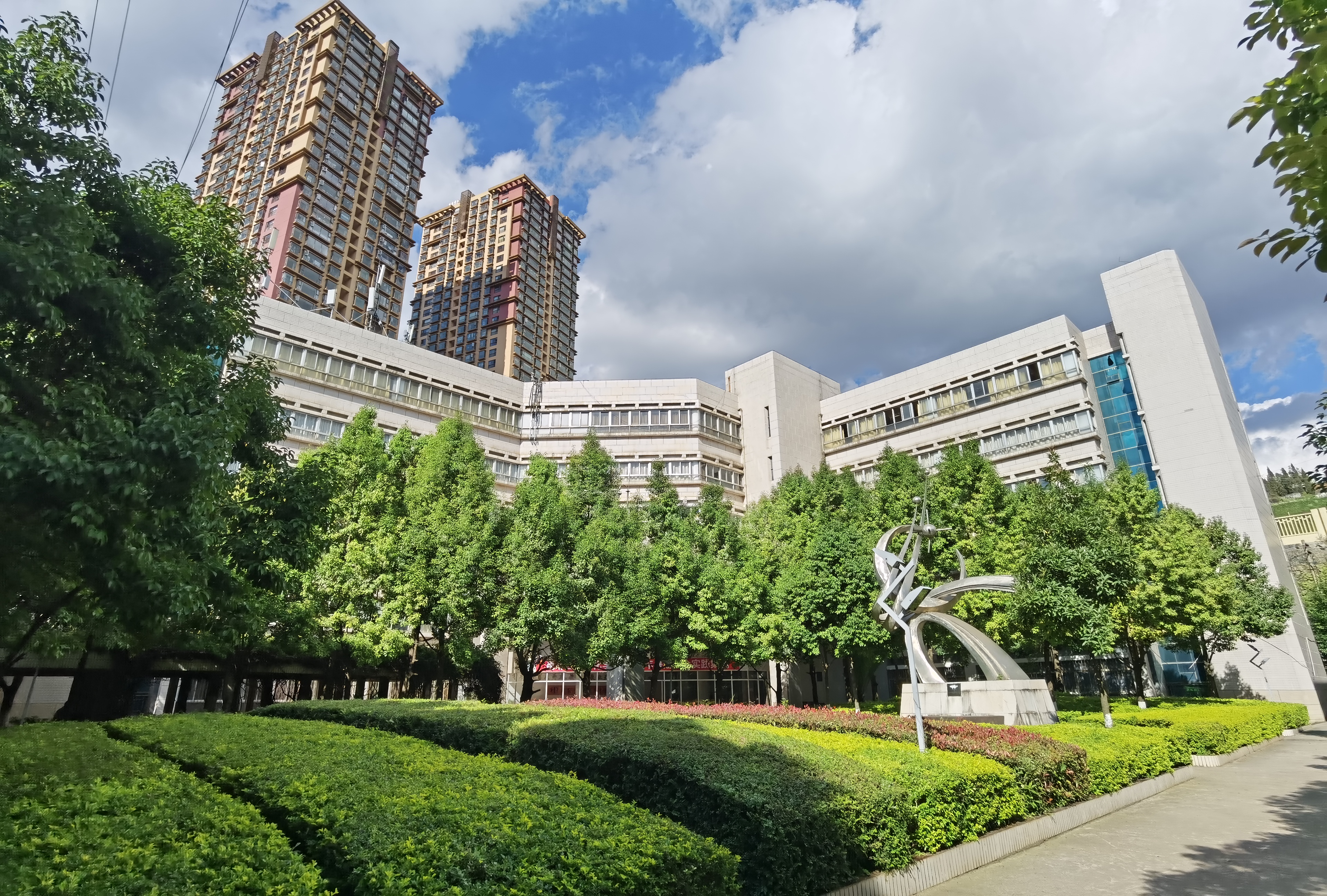 学校全图.jpg